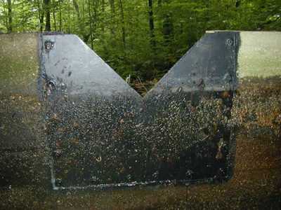 Weir plate measuring watershed flows