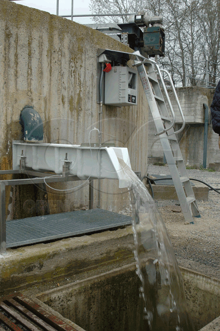 elevated freestanding H flume with support under the approach section