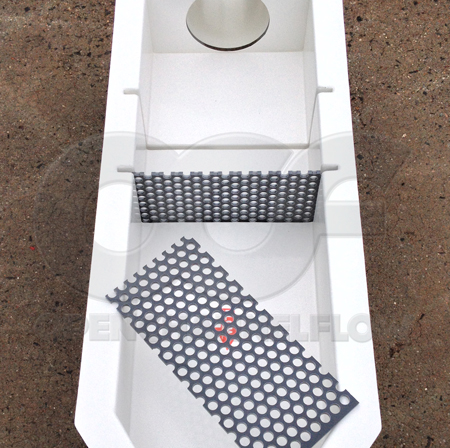 Baffle plate installed in the inlet of a flume