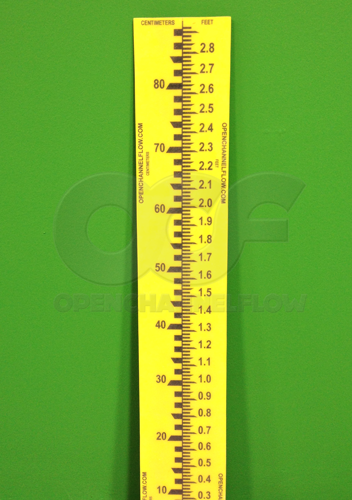 standard high visibility fiberglass staff gauge