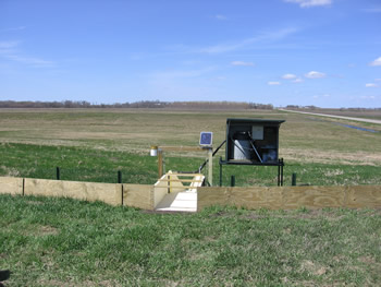 H flume surface installation