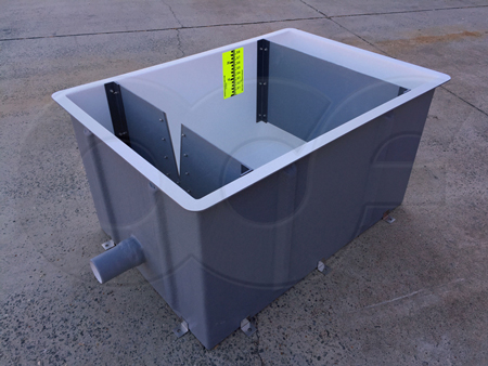 standard Openchannelflow fiberglas weir box with staff gauge