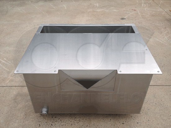 90 degree V-notch weir box with cover for dam seepage flow monitoring