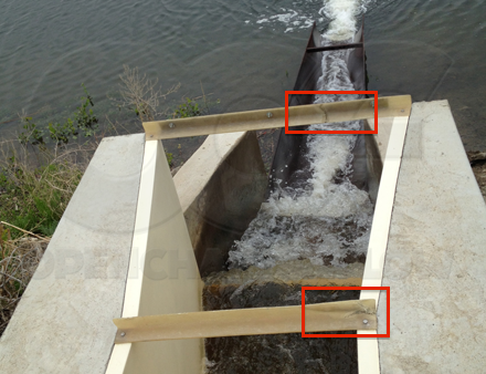 UV dÃ©gradation of the top stiffening angles on a Parshall flume