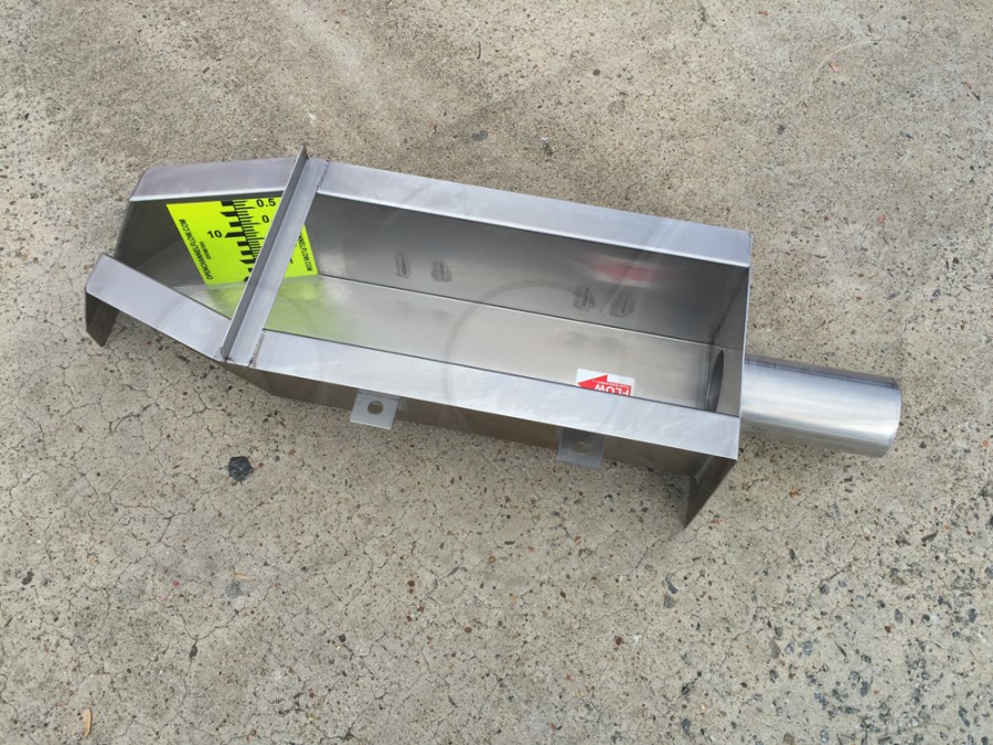 Stainless 0.5-Foot H Flume with Inlet Pipe Stub