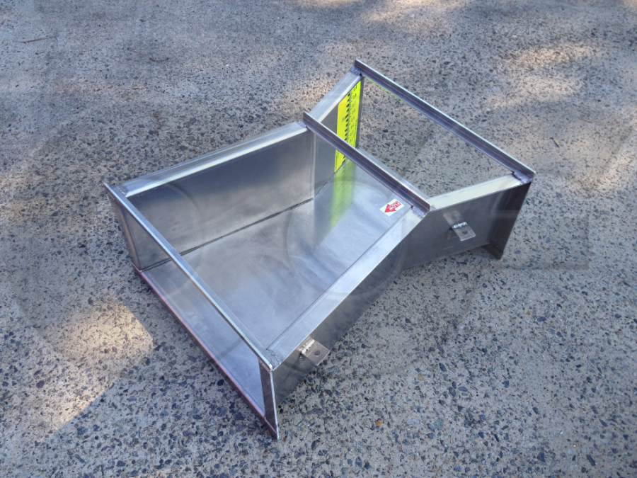 Aluminum 36-inch x 16-Inch Cutthroat Flume with Staff Gauge