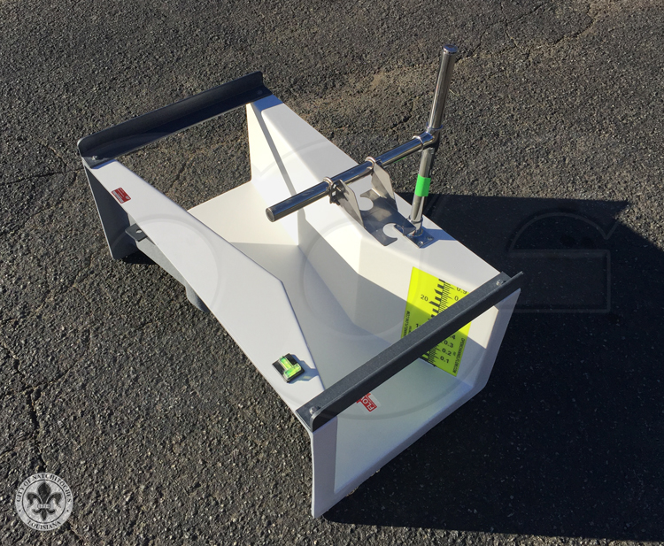 36-Inch x 8-Inch Fiberglass Cutthroat Flume with Mounting Bracket