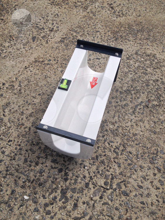 fiberglass construction 4 inch palmer bowlus flume outlet end view