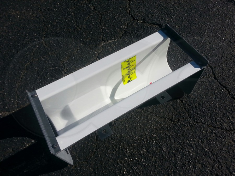 fiberglass construction 6 inch palmer bowlus flume with right side staff gauge