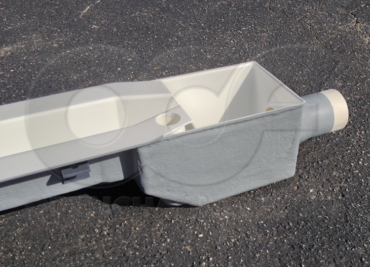 Drop Box for Horizontal Discharge out of a HS Flume