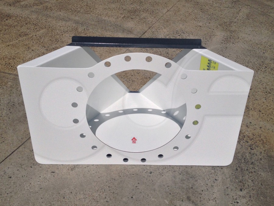 Flanged Bulkhead on a 2-Foot H Flume