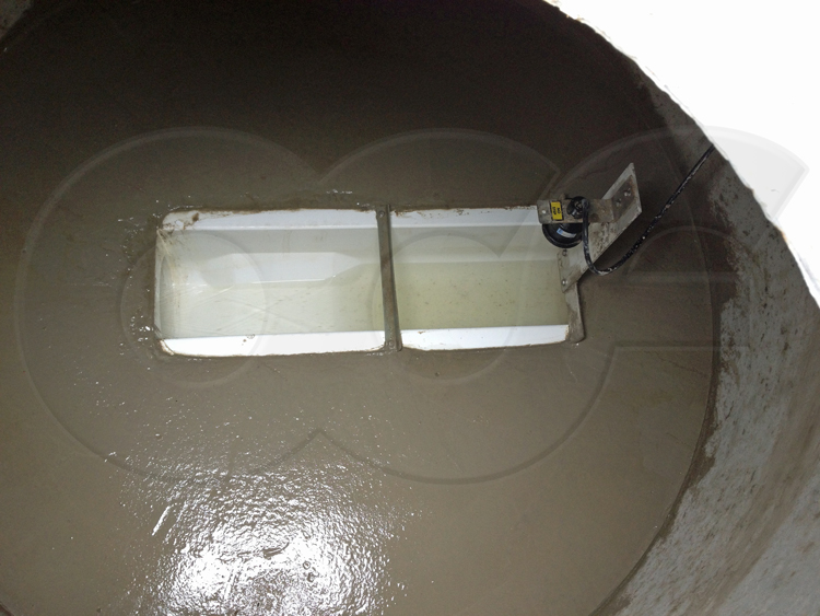 concrete manhole palmer bowlus flume installation