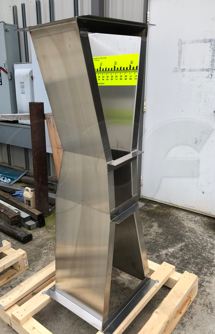 Reduced Height 6-Inch Stainless Steel Parshall Flume