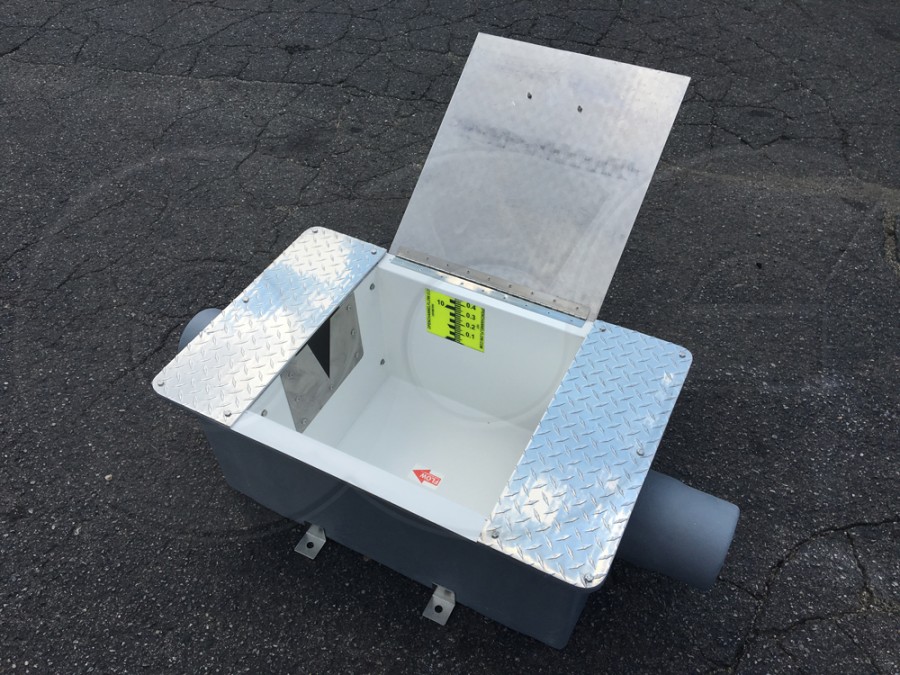 Small FRP Weir Box with Open Aluminum Cover