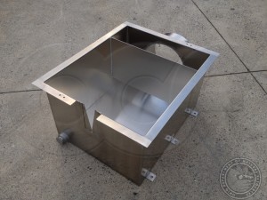 Stainless Steel Weir Box with Free-Spilling Discharge