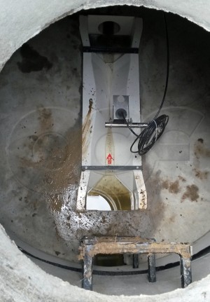 Extra Large Trap Flume in Concrete Manhole