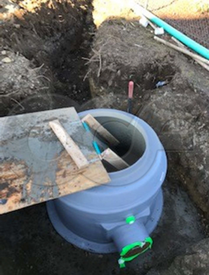 Pouring a Bench in a Traffic Top Flow Metering Manhole