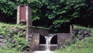 Image for Selecting a Weir for Flow Measurement article